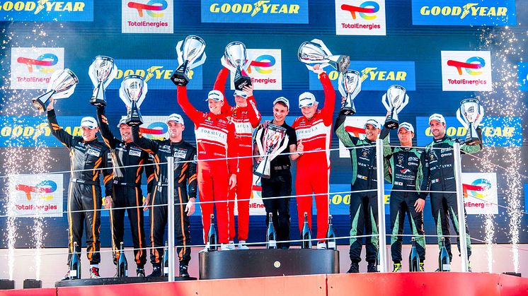 Dansk Ferrari-triumf i Barcelona: Formula Racing vinder ELMS-premiere