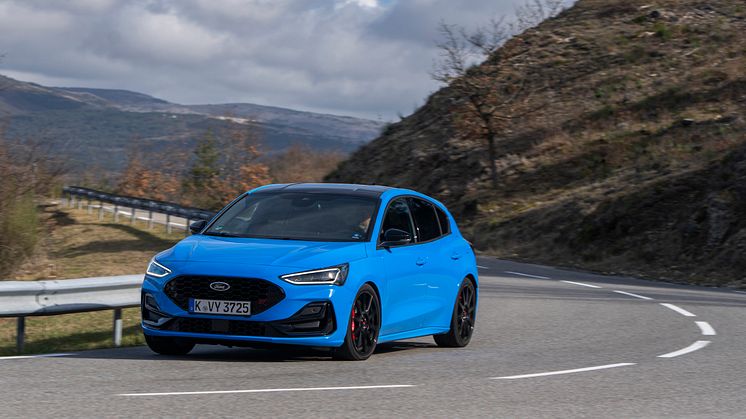 2024_FORD_FOCUS-ST_65.jpg