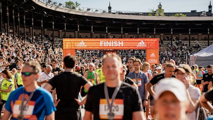 Rekordet är slaget – nu väntar tidernas största adidas Stockholm Marathon