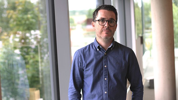 - Arbeidsgivere må tørre å stille spørsmål ved sykemeldinger, sier Jørgen Brostrøm, HR- og ledelsesrådgiver i Simployer (FOTO: Lise Gro Andersen, Simployer)