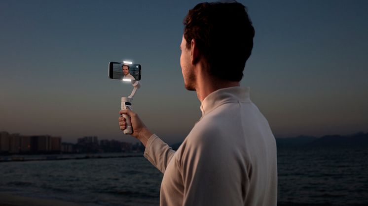 Osmo mobile 7_Lighting Clip.jpg