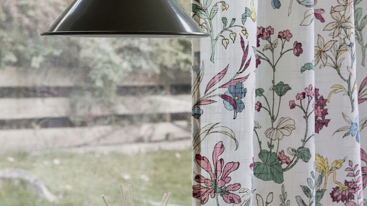 Rusta_2025_S1_lamp_Stintino_curtain_Olga-I.jpg