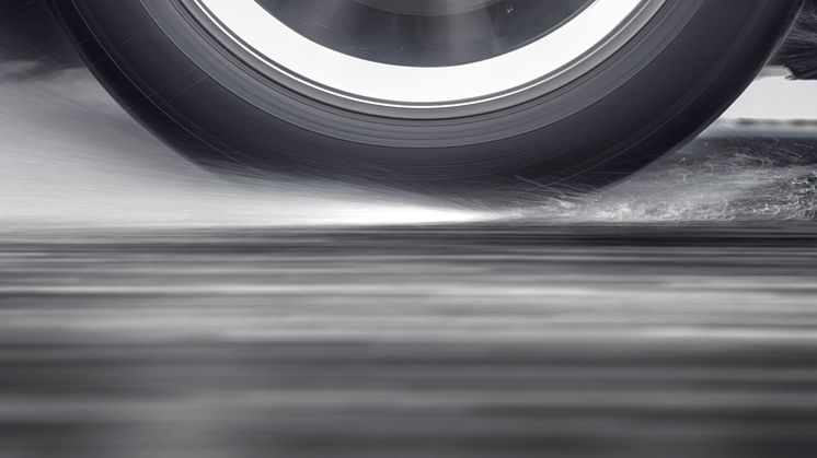 Nokian_Tyres_aquaplaning_B.jpg