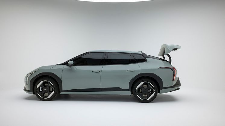 kia-ev4-fastback
