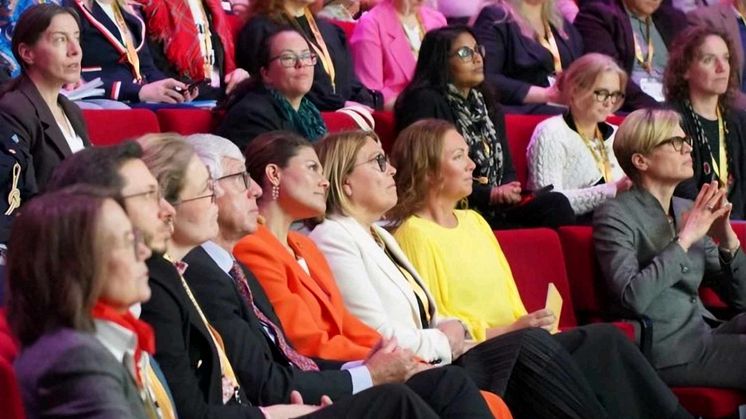 Vid kongressens öppnande närvarade H.K.H. kronprinsessan Viktoria utifrån hennes intresse för hållbarhetsfrågor.