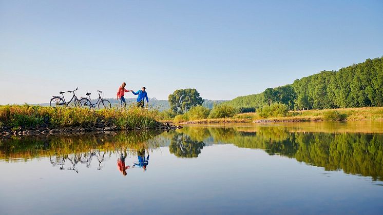 Radfahrpause am Weser-Radweg (Copyright: DZT, Jens Wegener)