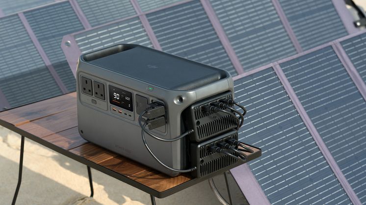 1000_6 solar panels_UK.jpg