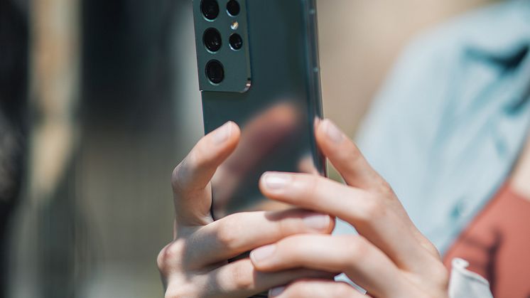 sommar_mobiltelefon_refurbed