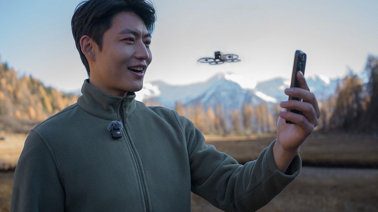 DJI FLIP_Convenient Audio Recording_DJI MIC Mini.jpg