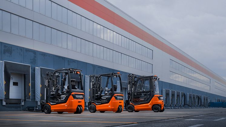 Toyota Traigo48 kan sömlöst förflytta sig från inomhus- till utomhusdrift och ger oöverträffad driftflexibilitet