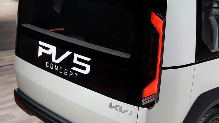 kia-pbv-pv5-iaa-24-static-highres005.jpg