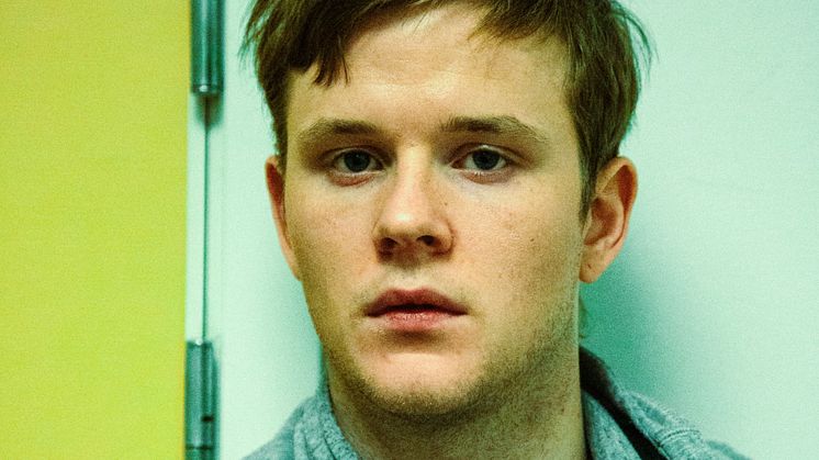 Ludvig Deltin spelar ung gärningsman i Teater Fryshusets nya föreställning "ROV"