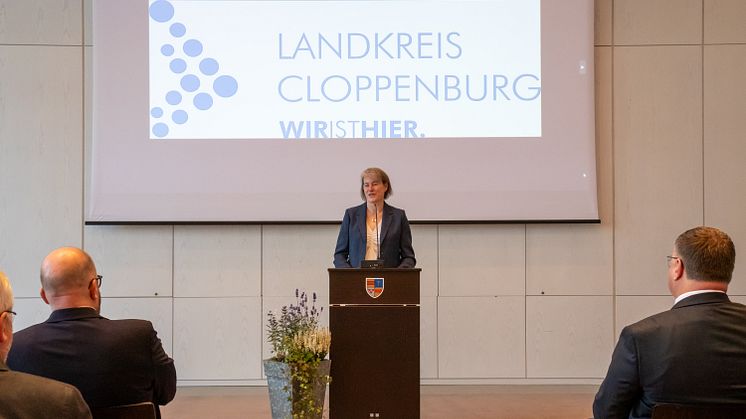 Sieben Studierende der Universität Vechta erhalten OM-Stipendium 2024 von den Landkreisen Cloppenburg und Vechta sowie der Stadt Vechta