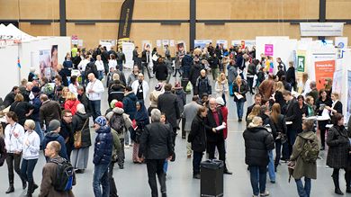 Jobbmässan i Örebro lockade över 100 företag – många fick chansen till nytt jobb