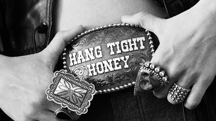 NY SINGEL. Countrystjärnan Lainey Wilson fortsätter att bryta normer på singeln "Hang Tight Honey", hämtad från kommande albumet