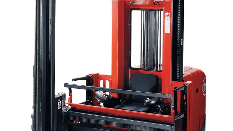 VCE100