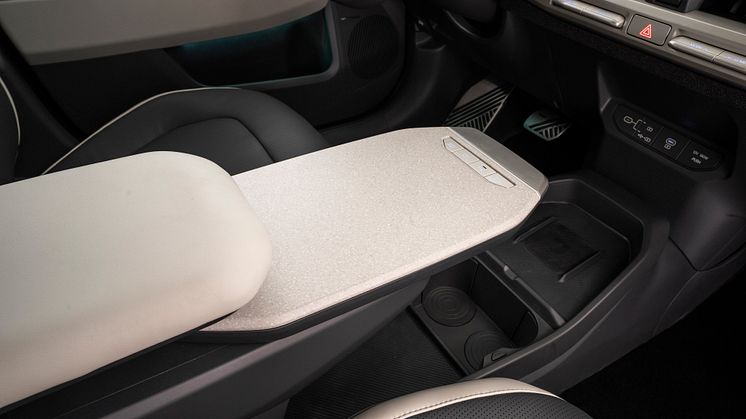kia-ev3-gtline-aventurinegreen-interior-print-3600x2400-012.jpg