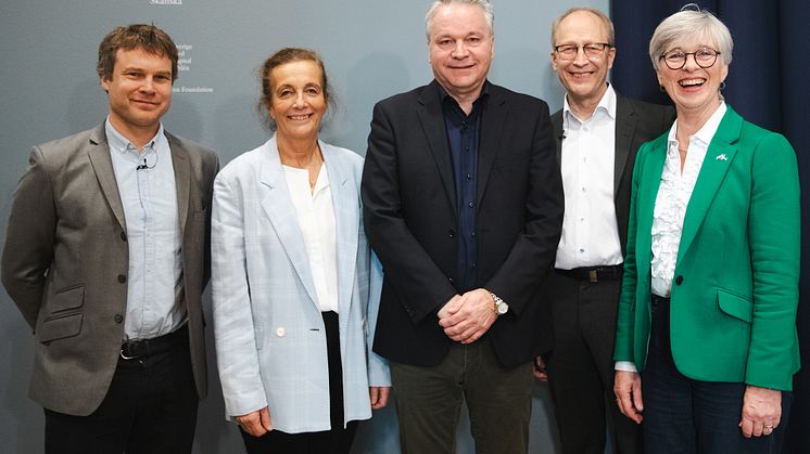 Vid SNS-seminariet medverkade fr v Johan Nyström, VTI, Maria Stockhaus (M), Christian Altmann, Nye Veier, Lennart Kalander, TRV, och Ulrika Heie (C). Bild: Allan Seppa, SNS