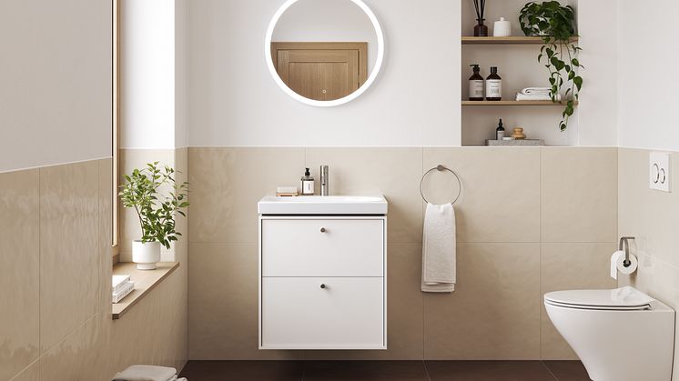 IDO Sense Art -kaluste valkoisena, Geberit Option -peili ja IDO Glow Modern -istuin.tif