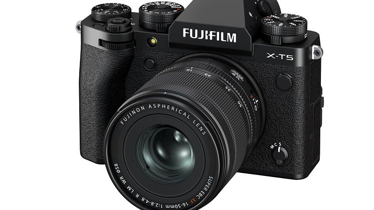 XF16-50mm_leftDiagnal_X_T5_black.jpg