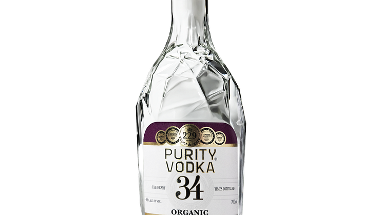 Vodka_34x_Signature_Edition_700ml_Trsp.png