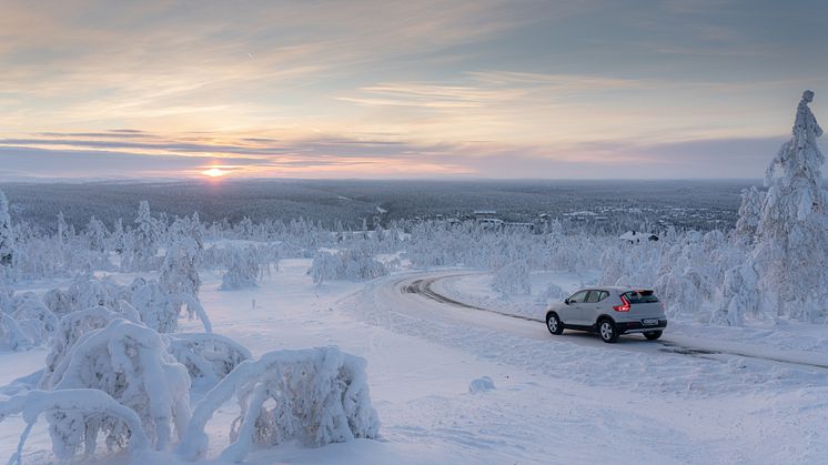 Car+with+Nokian+Tyres+winter+tires+in+snowy+landscape.jpg