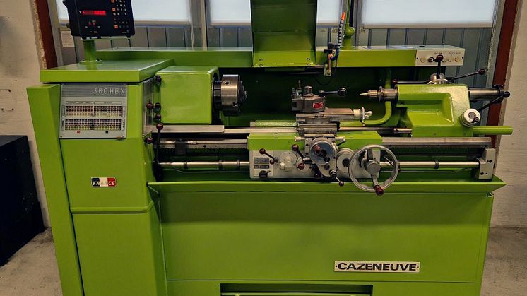 1b CAZENEUVE HBX360 Lathe.jpg