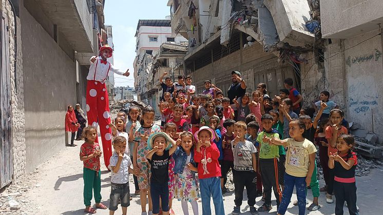 Clowner utan Gränser i Gaza maj 2024.jpg