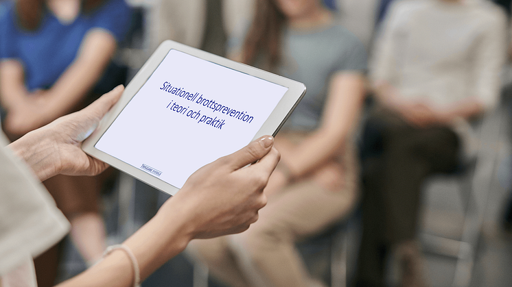Inbjudan till digital diplomutbildning i situationell brottsprevention och trygghetsskapande arbete