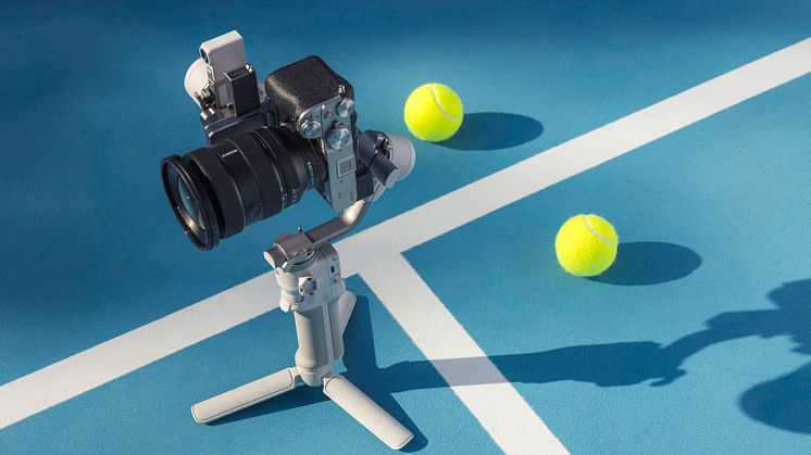 RS 4 Mini + AI300  Tennis Lifestyle Vertical shoot (frontward).jpg