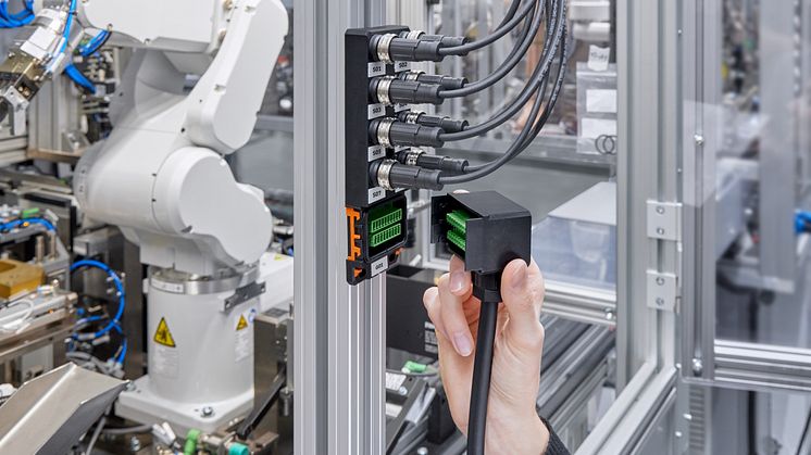 M12 splittboxar nu med push-pull snabblåsning och plug-in kopplingskåpa