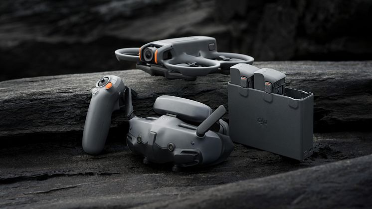 Avata 2 + Goggles 3 + RC Motion 3 + Battery Charging Hub.jpg