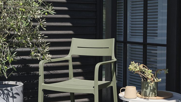JYSK_Silla apilable INGSTRUP verde oliva_44,99€.jpg