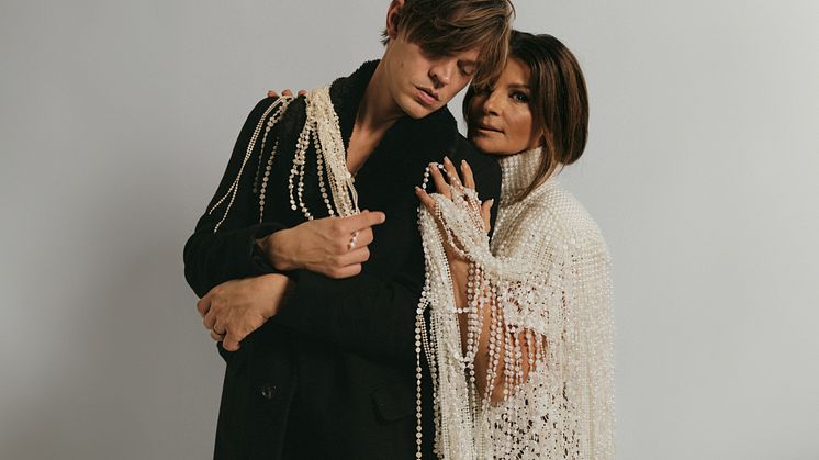 Viktor Norén & Carola 