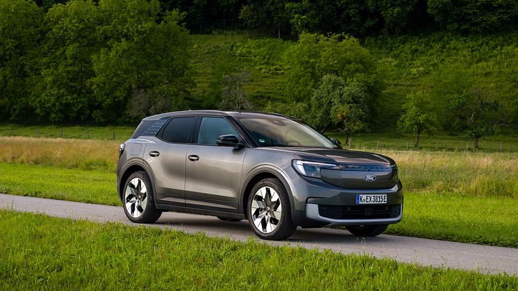 FORD EXPLORER Magnetic Grey 2024 (13).jpg