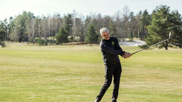 Med stöd från Klimatfond Strängnäs kan Strängnäs Golfklubb realisera sin plan på inköp av batteridrivna robotgräsklippare. Foto: Lina Östling