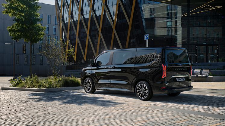 2022 FORD TOURNEO  (1).jpg