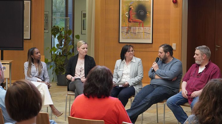 Diskussion auf dem Fachtag "Fachkräfte international" 2024. Foto: Yaprak Onbasi