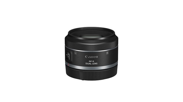 RF-S 7.8mm F4 STM FRA with cap.jpg