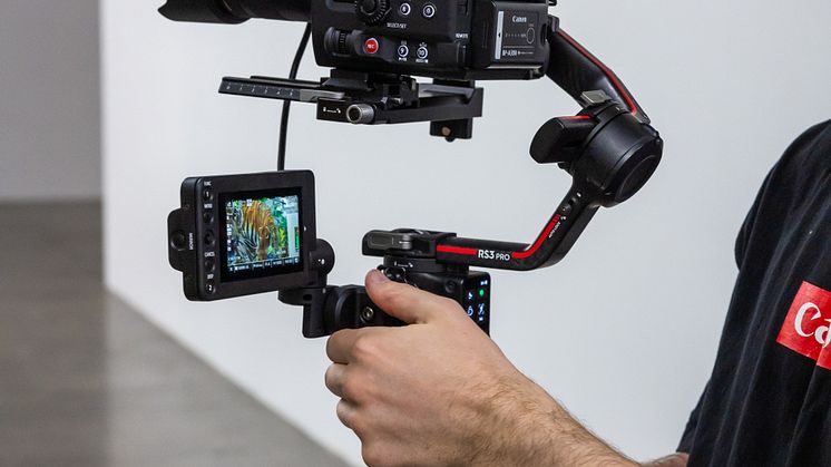 Canon EOS C400_Lifestyle_Christne Ng_Canon USA_Gimbal-02[1].jpg