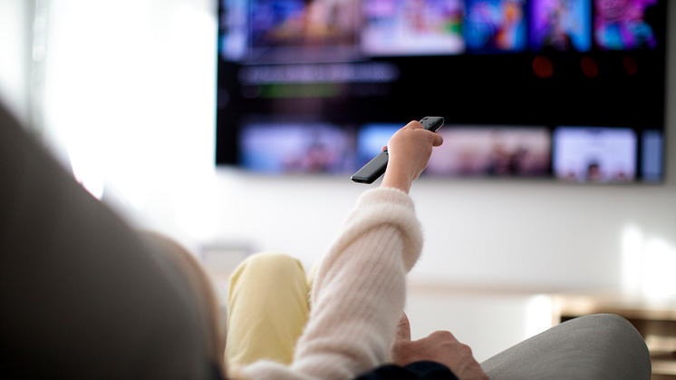 Eutelsat et Vestel présentent la première Smart TV intégrant les fonctionnalités de Sat.tv Connect en DVB-I et HbbTV à l'occasion du salon DVB World 2025