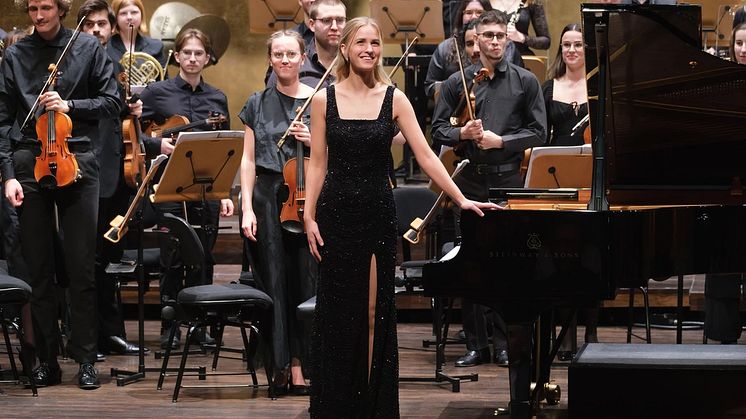 Julia Isaksson foto. Dariusz Gorajski.jpg