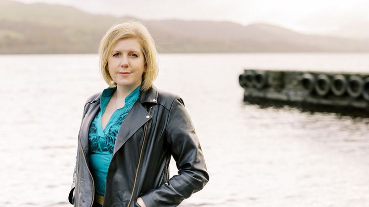 Clare Mackintosh Foto_Heledd Roberts Photography.jpg