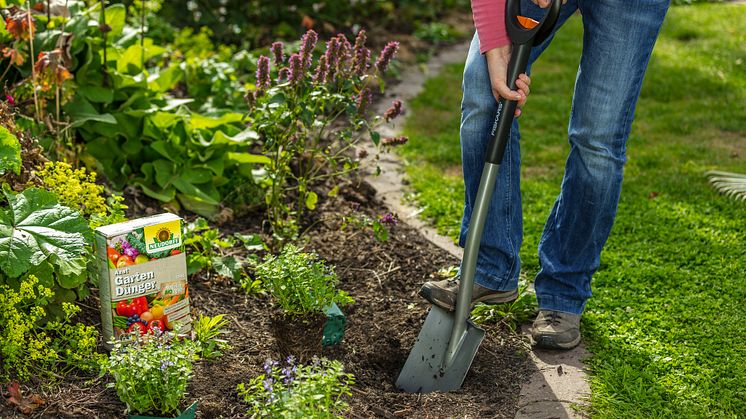 Azet GartenDuenger_25-02 (3).jpg