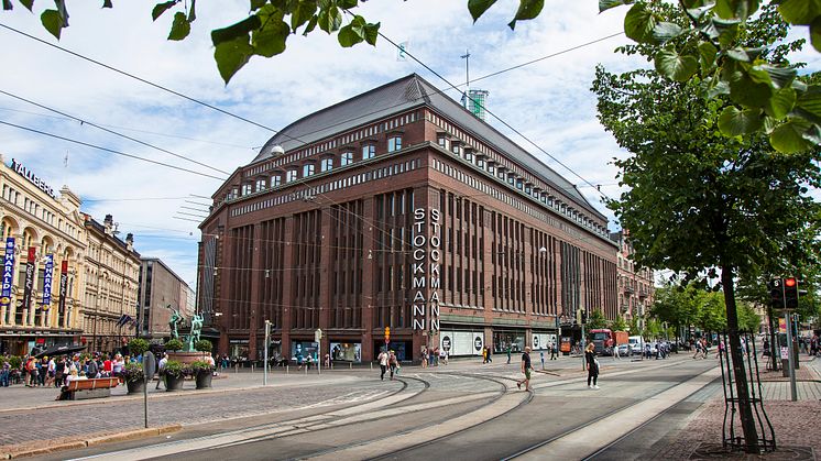 Synsam tuo luxus- ja premium-aurinkolasivalikoiman Stockmann-tavarataloihin