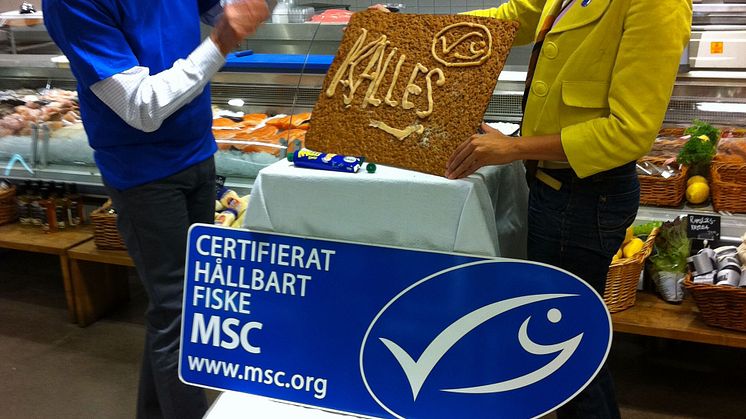 Carl Ameln (Kalle) och Minna Epps, MSC, under lanseringen av MSC-märkt Kalles Kaviar