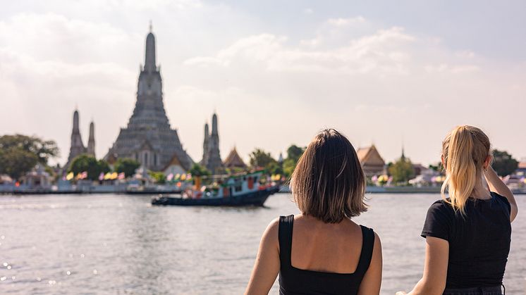 DEST_THAILAND_WAT_ARUN_TEMPLE_GettyImages-1394013814_Universal_Within usage period_96444.jpg