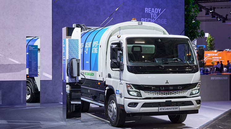 FUSO IAA 2024 .jpg