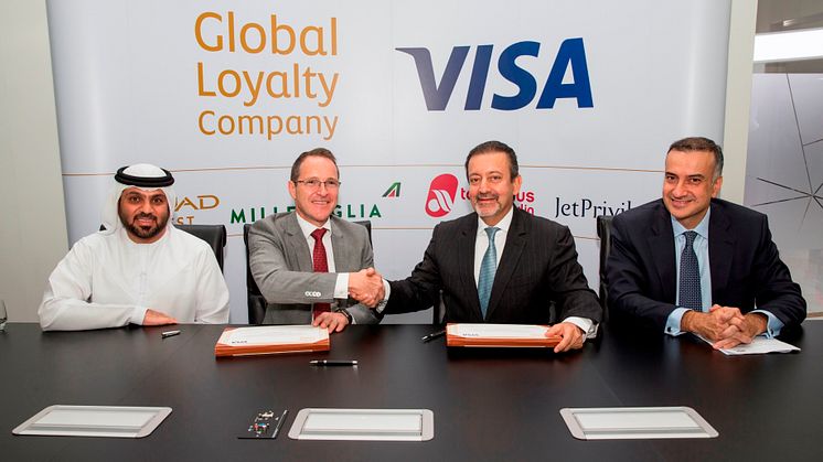Unterzeichnung der Partnerschaft zwischen Visa und GLC