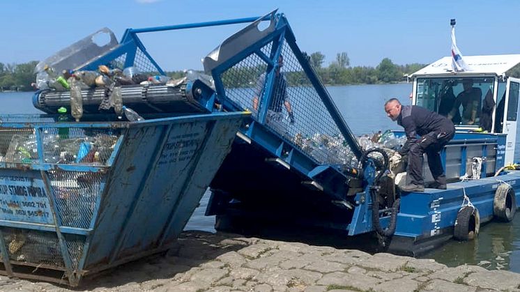 Oprensning af floder for plastikaffald (Audi Environmental Foundation)